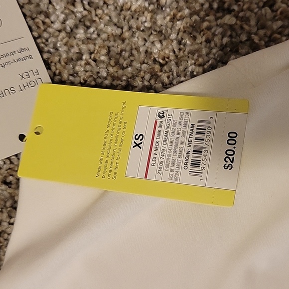 NWT All in motion cropped active top - Picture 2 of 4